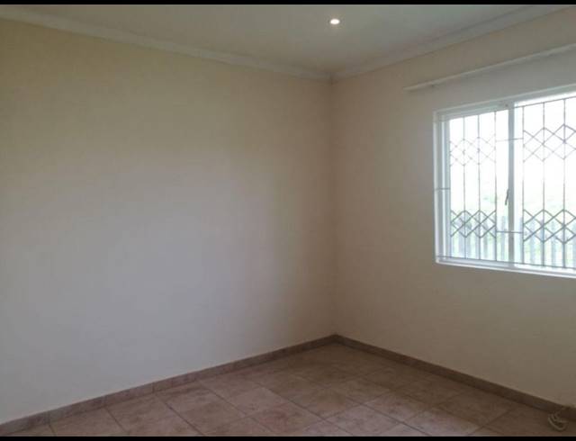 3 BEDROOM SIMPLEX RENTED IN BROADLANDS